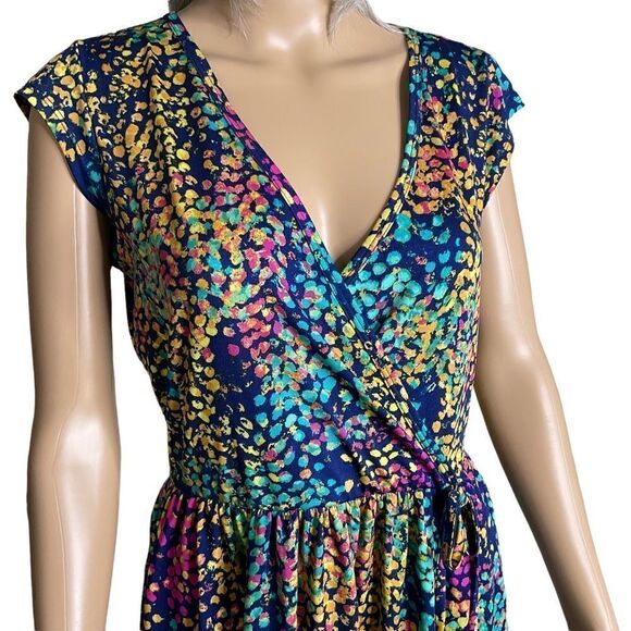Bebop Wrap Look Dress In A Vibrant Print Sleeveless Size L - Picture 3 of 16